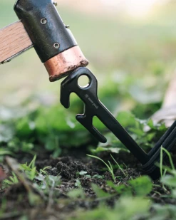 Snow Peak Solid Stake Delta Forged Steel – Flat Head Heavy Duty Tent & Tarp Stake -Snow Peak Shop 20231024 SP M4 06933 jpg