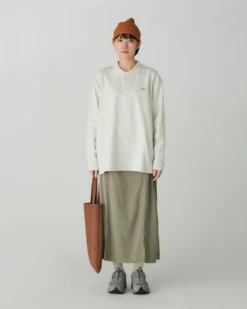 Snow Peak Dark Grey Vegan Leather Slim Tote Bag – Recycled Suede-Like Outdoor Shoulder Bag -Snow Peak Shop AC 24AU403 20231212 snowpeak 00049 jpg