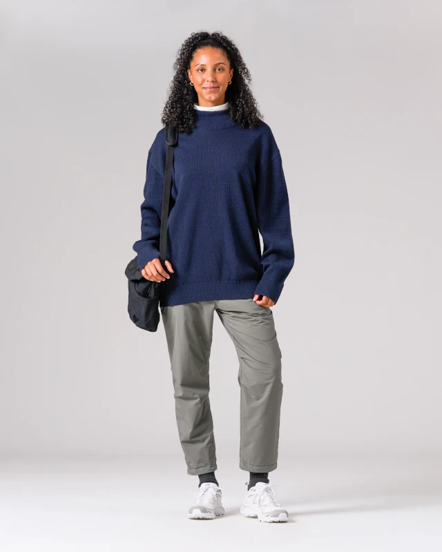 Co/Ny/Pe Charcoal Grey Seamless 3D Knit – High Neck Performance Mock Neck Sweater 6 Co/Ny/Pe Charcoal Grey Seamless 3D Knit – High Neck Performance Mock Neck Sweater - Image 4