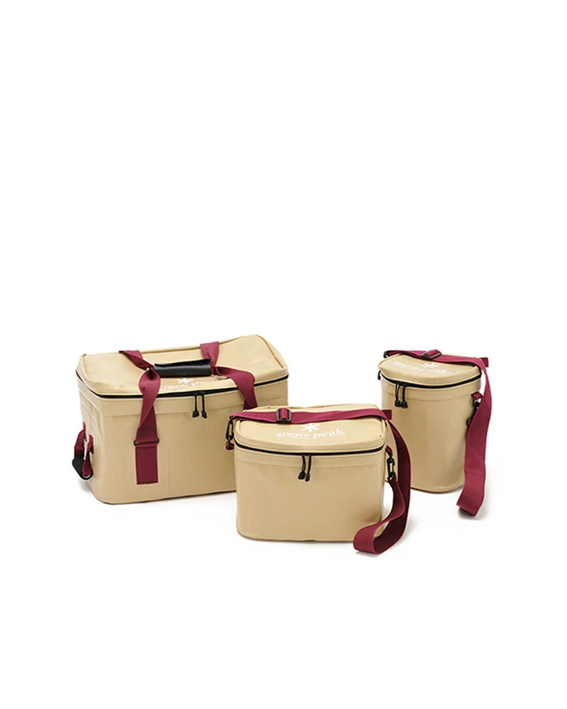 Snow Peak Soft Cooler 38 4 Snow Peak Soft Cooler 38 - Image 2