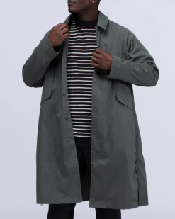 Fire-Resistant Stretch Coat - Water-Resistant Recycled Aramid Long Overcoat -Snow Peak Shop JK 22AU003 Hero 04