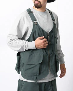 Takibi Fire-Resistant Utility Vest - Aramid Cotton Oversized Camping Gear -Snow Peak Shop JK 22AU102 hero 04