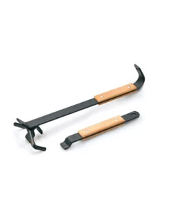 Snow Peak Dutch Oven Lifter Pro.