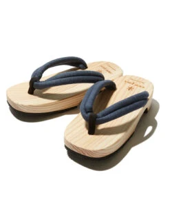 Hita Geta Women's Natural Cedar Wood Sandals – Traditional Thong Style with Vibram® Soles -Snow Peak Shop SE 23SW401 Navy switch1 515Wx515H 1
