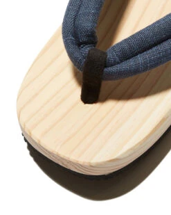 Hita Geta Women's Natural Cedar Wood Sandals – Traditional Thong Style with Vibram® Soles -Snow Peak Shop SE 23SW401 Navy switch6 515Wx515H 1