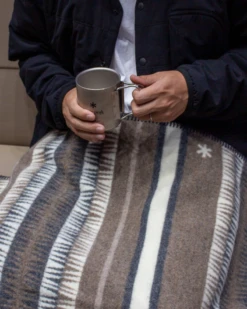 Snow Peak x Pendleton AW22 Grey Icon Blanket – Wool Blend Heritage Camping Throw -Snow Peak Shop SI PD 22AU001 alt 05