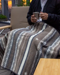 Snow Peak x Pendleton AW22 Grey Icon Blanket – Wool Blend Heritage Camping Throw -Snow Peak Shop SI PD 22AU001 alt 06