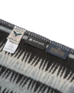 Snow Peak x Pendleton AW22 Grey Icon Blanket – Wool Blend Heritage Camping Throw -Snow Peak Shop SI PD 22AU001 alt 09