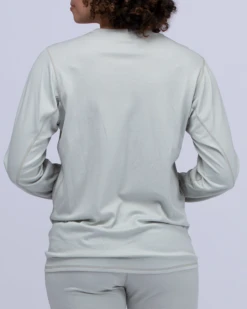 Recycled Merino Wool & Polyester Long Sleeve T-Shirt – Sweat-Wicking Slim Fit Base Layer 16 Recycled Merino Wool & Polyester Long Sleeve T-Shirt – Sweat-Wicking Slim Fit Base Layer -Snow Peak Shop SW 22AU007 alt 04