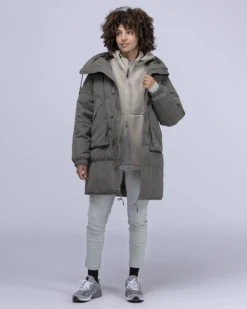 Recycled Merino Wool & Polyester Long Sleeve T-Shirt – Sweat-Wicking Slim Fit Base Layer 17 Recycled Merino Wool & Polyester Long Sleeve T-Shirt – Sweat-Wicking Slim Fit Base Layer -Snow Peak Shop SW 22AU007 alt 06