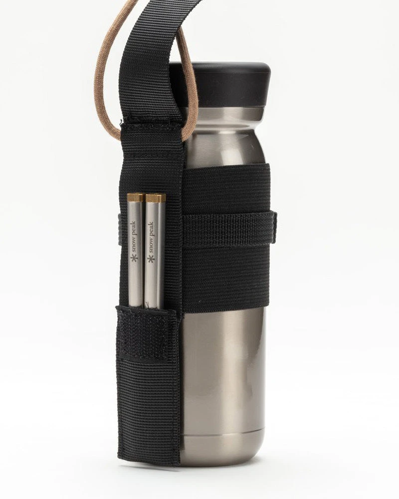 Snow Peak Bottle Carrier - Black Mesh & Tan Strap Hands-Free Drinkware Holder 6 Snow Peak Bottle Carrier - Black Mesh & Tan Strap Hands-Free Drinkware Holder - Image 4