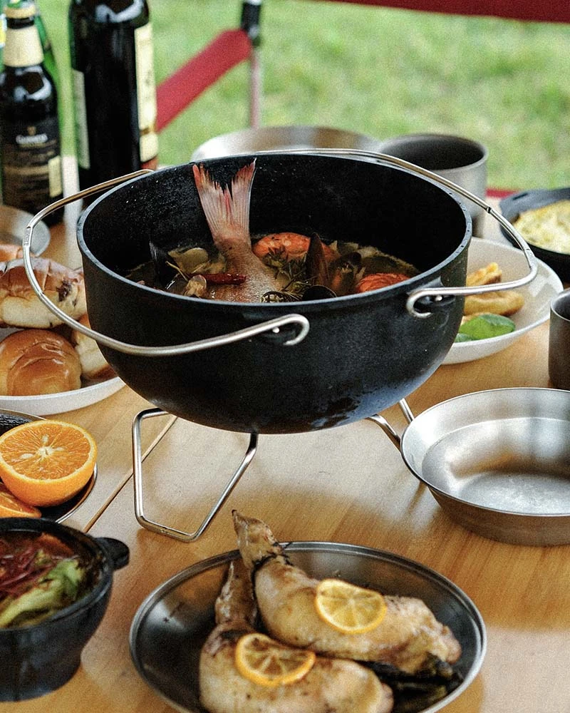 Snow Peak Cast Iron Charcoal Stand 26cm 6 Snow Peak Cast Iron Charcoal Stand 26cm - Image 4