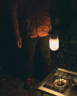 Snow Peak Home & Camp Lantern 21 Snow Peak Home & Camp Lantern -Snow Peak Shop es 080 bk lifestyle 09