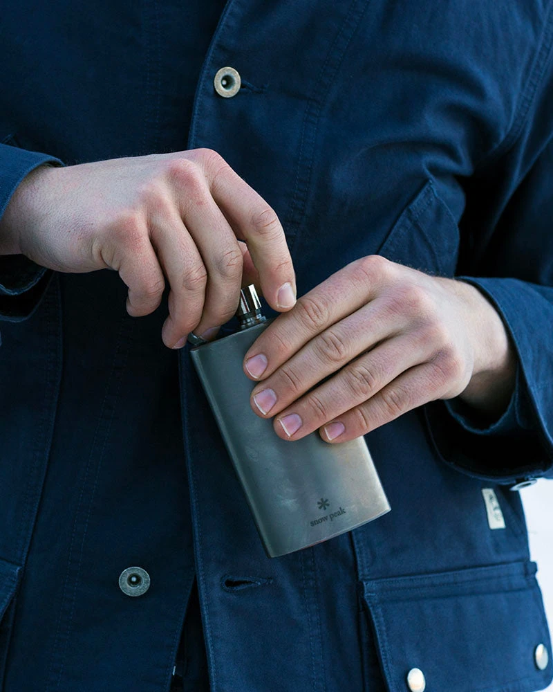 Snow Peak Titanium Flask L - Ultralight Flavor-Resistant Premium Spirits Flask 7 Snow Peak Titanium Flask L - Ultralight Flavor-Resistant Premium Spirits Flask - Image 5