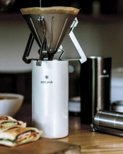 Snow Peak Kanpai Bottle 350ml Matte Black – Vacuum Insulated Double-Wall Stainless Steel Flask 19 Snow Peak Kanpai Bottle 350ml Matte Black – Vacuum Insulated Double-Wall Stainless Steel Flask -Snow Peak Shop tw 070r system bottle 350ml lifestyle 17